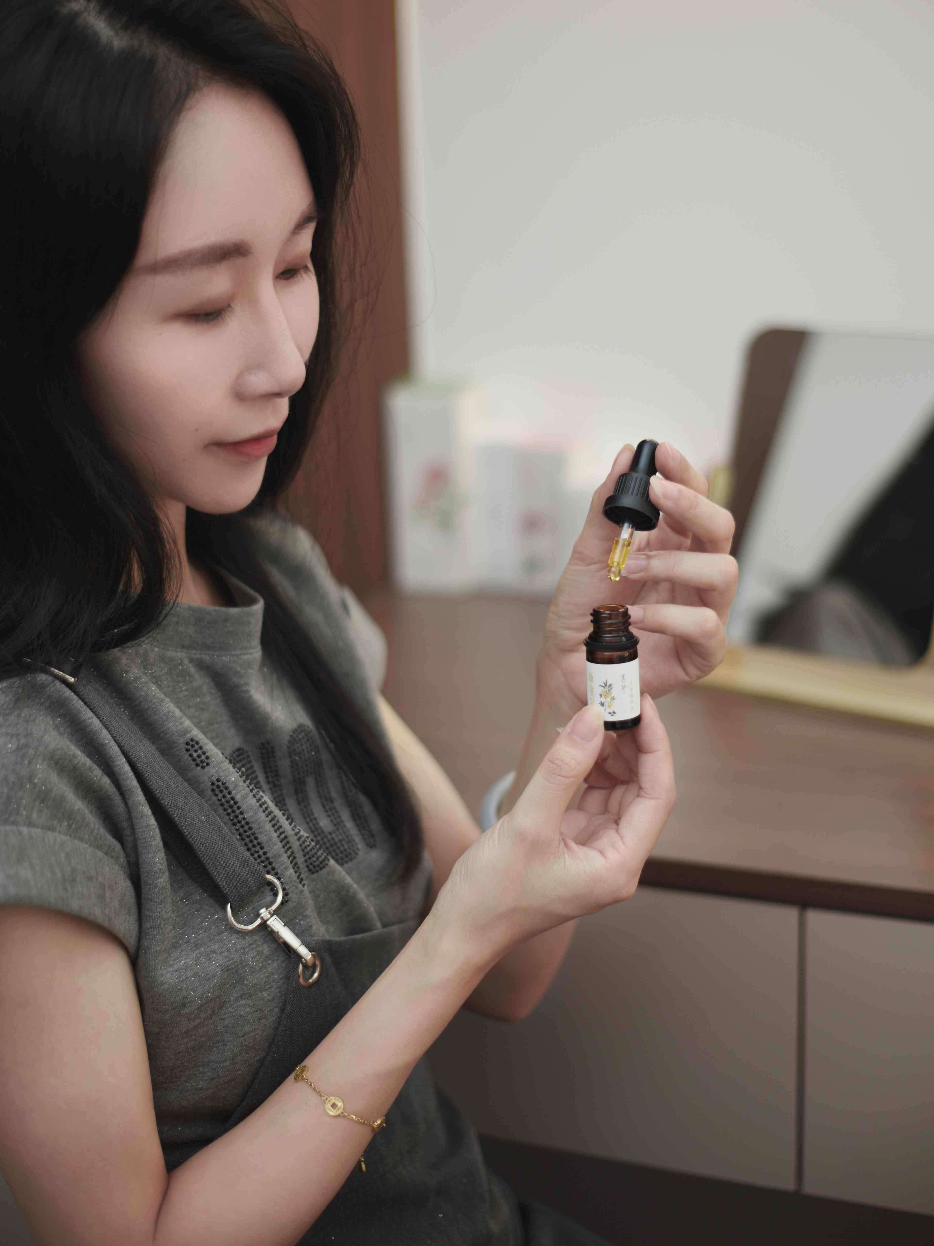 芳华·点涂精华油